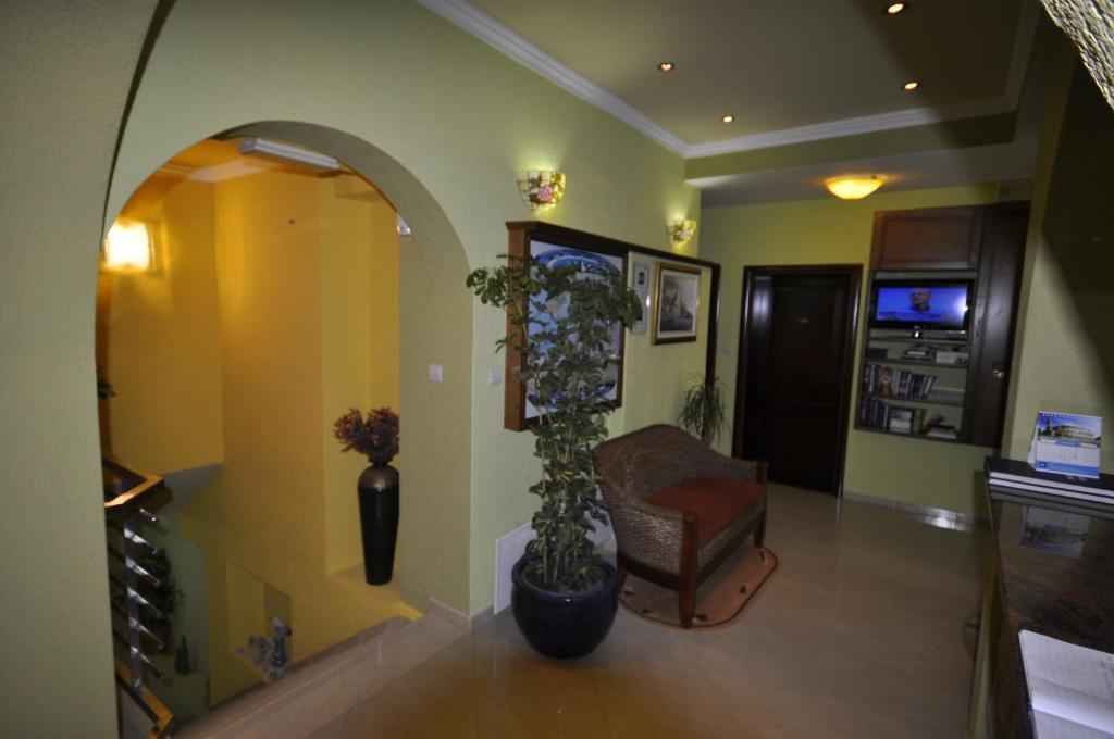 Garni Hotel Bokeska Noc Herceg Novi Exterior photo